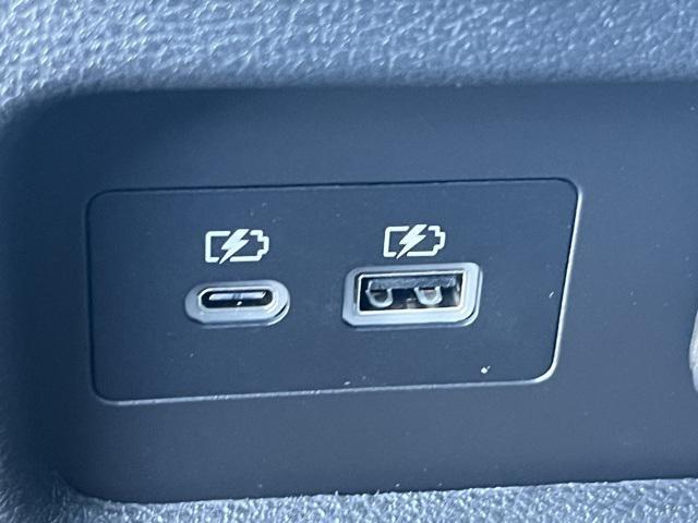 new 2025 Nissan Pathfinder car, priced at $44,359