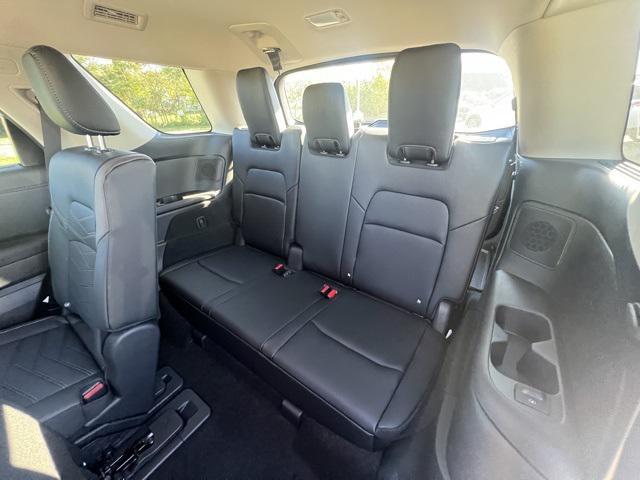 new 2025 Nissan Pathfinder car, priced at $44,359