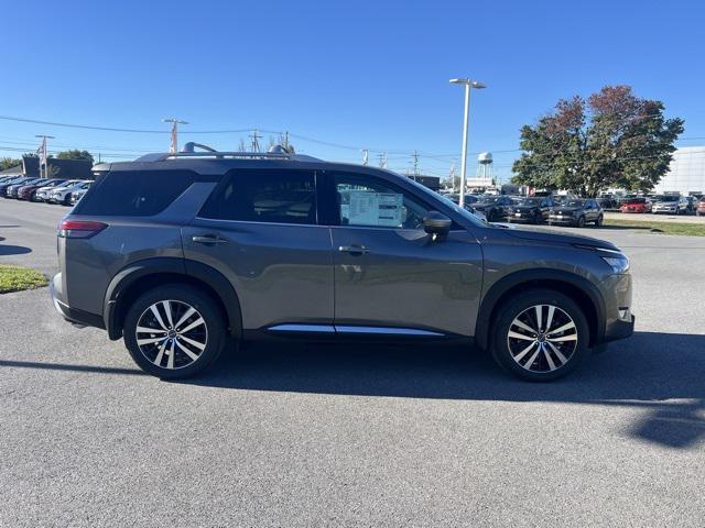 new 2025 Nissan Pathfinder car, priced at $44,359