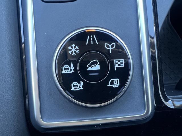 new 2025 Nissan Pathfinder car, priced at $44,359