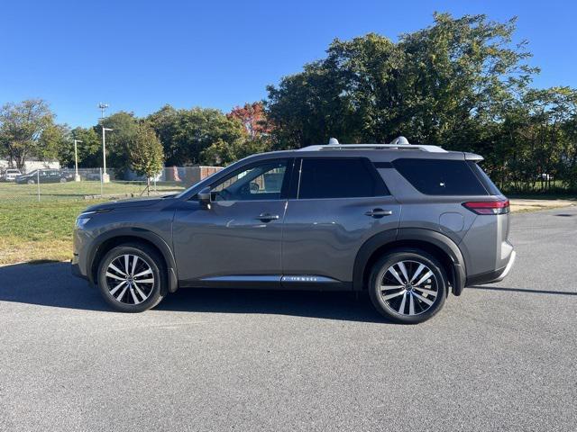 new 2025 Nissan Pathfinder car, priced at $44,359