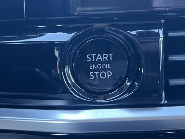 new 2025 Nissan Pathfinder car, priced at $44,359