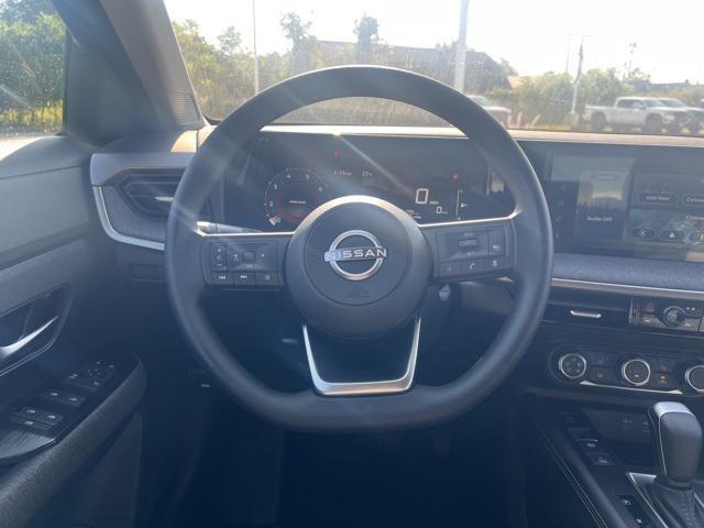 new 2025 Nissan Kicks car, priced at $26,725