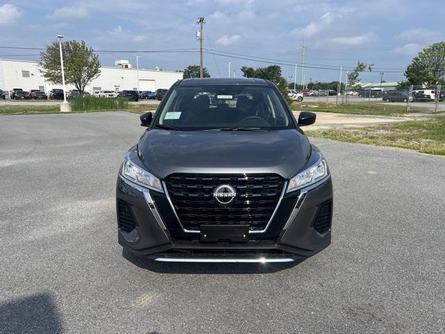 new 2025 Nissan Kicks car, priced at $21,620