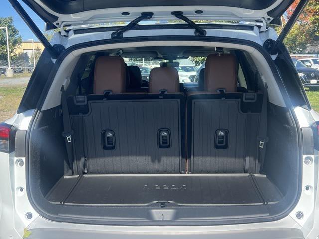 new 2025 Nissan Pathfinder car, priced at $46,404