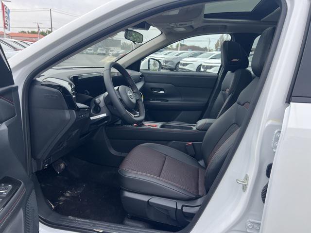 new 2025 Nissan Kicks car, priced at $30,069
