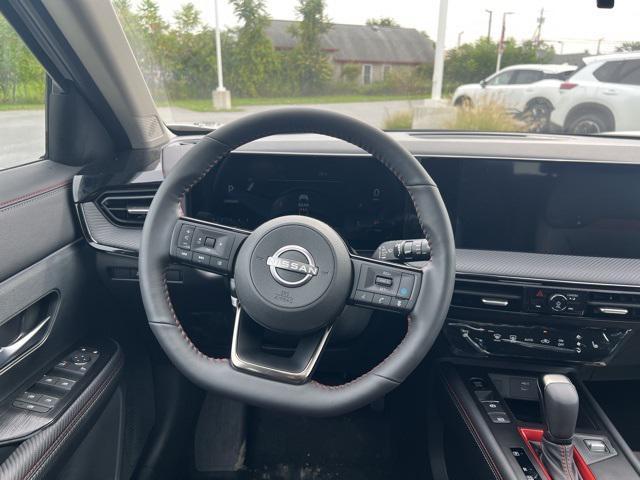 new 2025 Nissan Kicks car, priced at $30,069