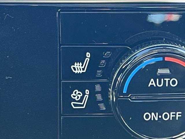 new 2025 Nissan Pathfinder car, priced at $44,822