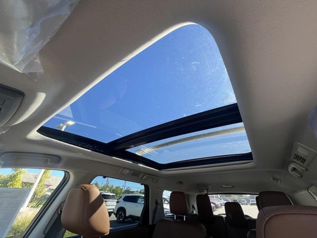 new 2025 Nissan Pathfinder car, priced at $44,822