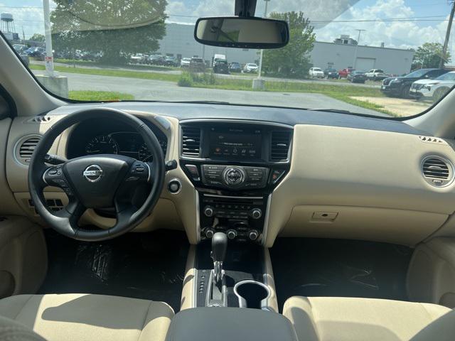 used 2020 Nissan Pathfinder car, priced at $25,250