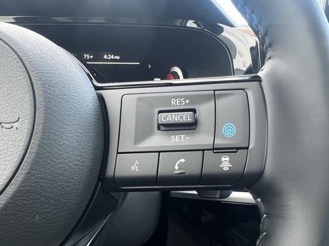 new 2025 Nissan Pathfinder car, priced at $44,332