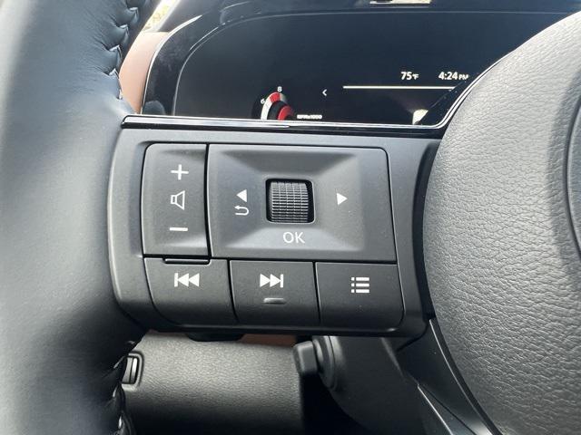 new 2025 Nissan Pathfinder car, priced at $44,332