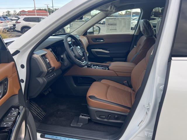 new 2025 Nissan Pathfinder car, priced at $44,332