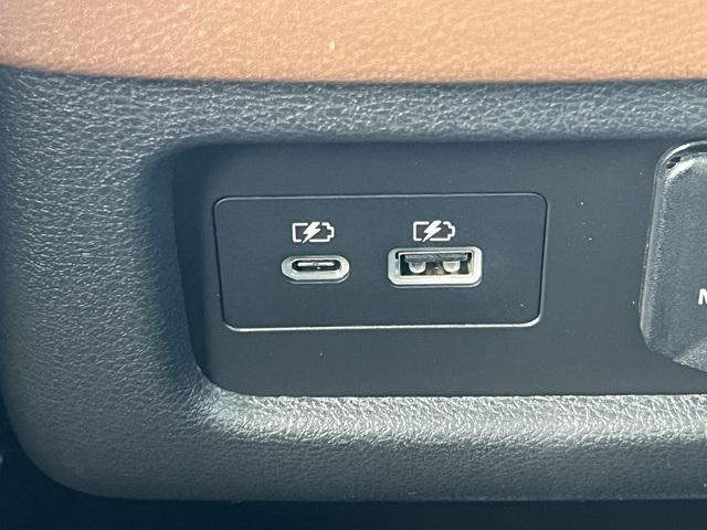 new 2025 Nissan Pathfinder car, priced at $44,332