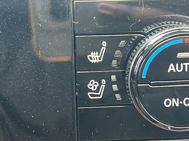 new 2025 Nissan Pathfinder car, priced at $44,332