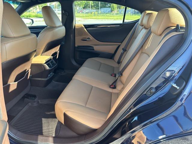 used 2021 Lexus ES 350 car, priced at $32,500