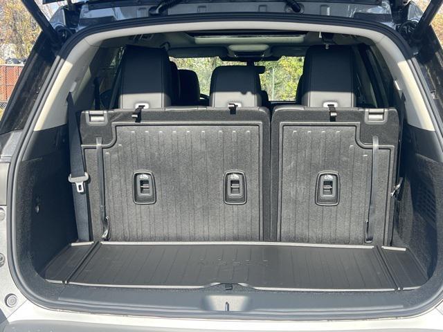 new 2025 Nissan Pathfinder car, priced at $43,346