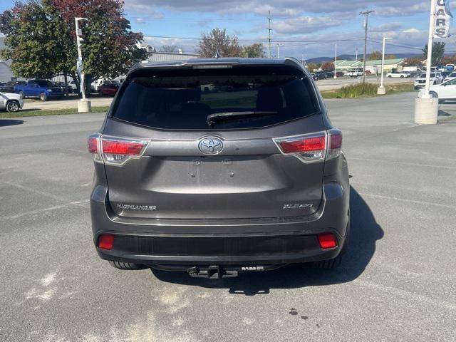 used 2015 Toyota Highlander car, priced at $14,600