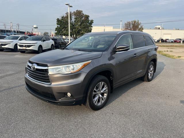 used 2015 Toyota Highlander car, priced at $16,443