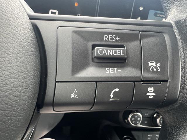 new 2025 Nissan Kicks car, priced at $25,253