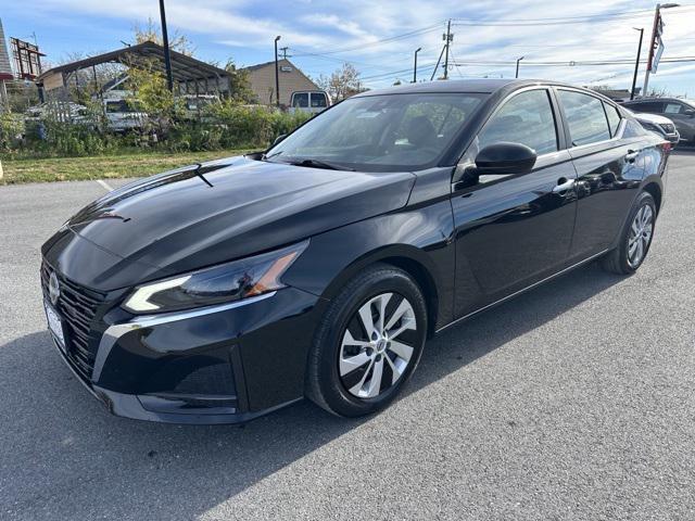 new 2025 Nissan Altima car, priced at $25,936