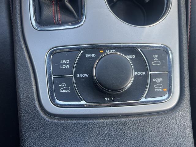 used 2019 Jeep Grand Cherokee car, priced at $16,400