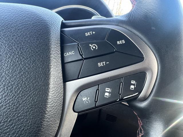 used 2019 Jeep Grand Cherokee car, priced at $16,400