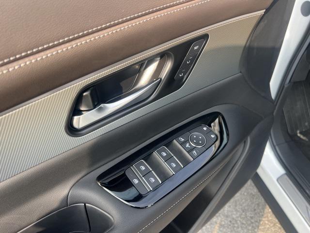new 2025 Nissan Murano car, priced at $43,297