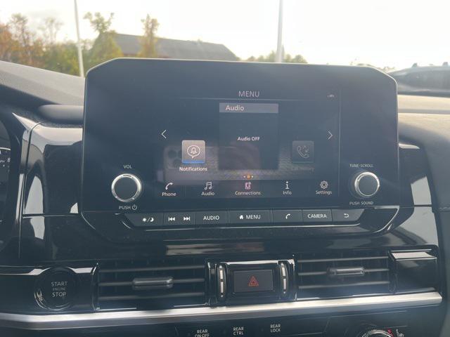 new 2025 Nissan Pathfinder car, priced at $34,572