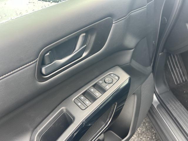 new 2025 Nissan Pathfinder car, priced at $34,572