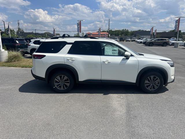 new 2024 Nissan Pathfinder car, priced at $40,251