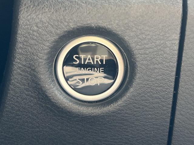 new 2025 Nissan Frontier car, priced at $45,656