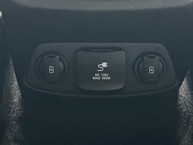 used 2020 Hyundai Santa Fe car, priced at $25,499