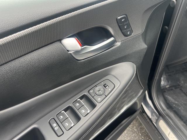 used 2020 Hyundai Santa Fe car, priced at $25,499