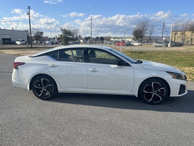 new 2025 Nissan Altima car, priced at $30,556