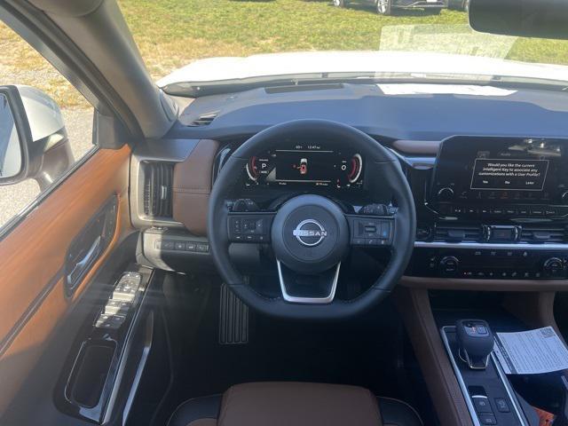 new 2025 Nissan Pathfinder car, priced at $45,604