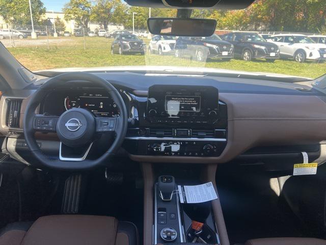 new 2025 Nissan Pathfinder car, priced at $45,604