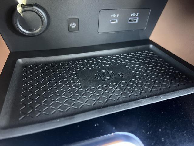 new 2025 Nissan Pathfinder car, priced at $44,359