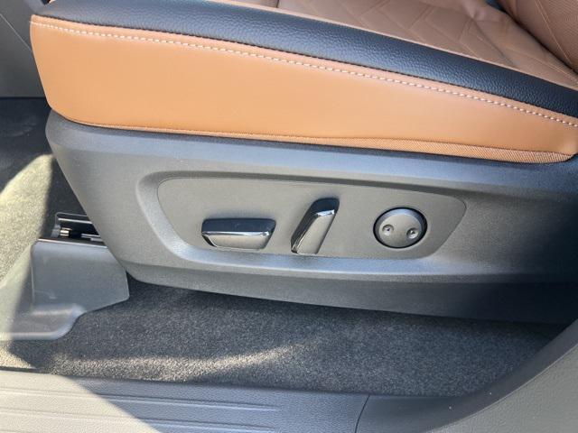 new 2025 Nissan Pathfinder car, priced at $44,359