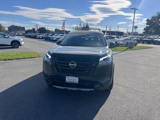 new 2025 Nissan Pathfinder car, priced at $44,359