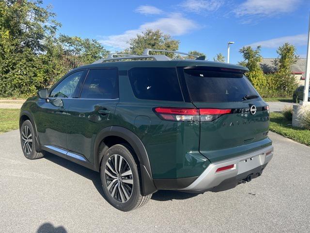 new 2025 Nissan Pathfinder car, priced at $44,359
