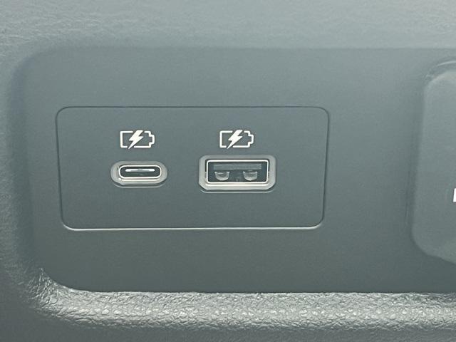 new 2025 Nissan Pathfinder car, priced at $45,612