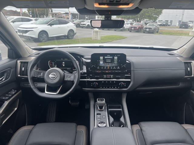 new 2025 Nissan Pathfinder car, priced at $50,508