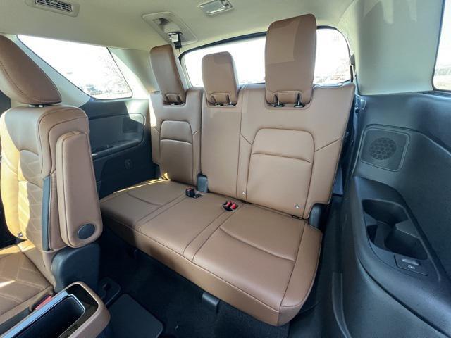 new 2025 Nissan Pathfinder car, priced at $49,338