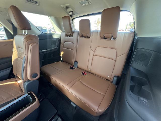 new 2025 Nissan Pathfinder car, priced at $50,613