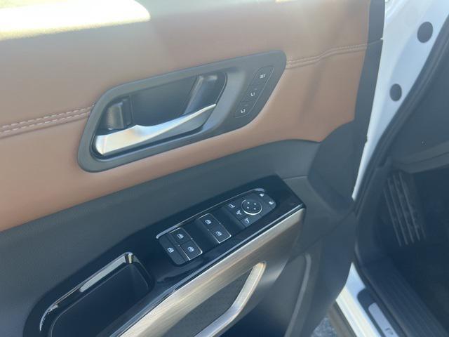 new 2025 Nissan Pathfinder car, priced at $50,613