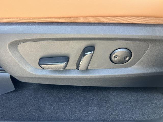 new 2025 Nissan Pathfinder car, priced at $50,613