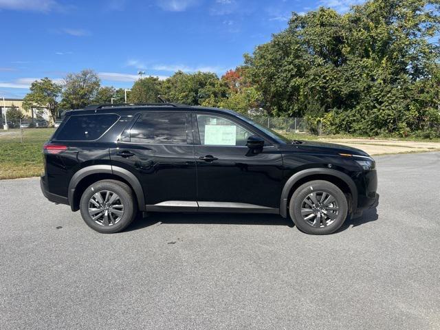 new 2025 Nissan Pathfinder car, priced at $36,890