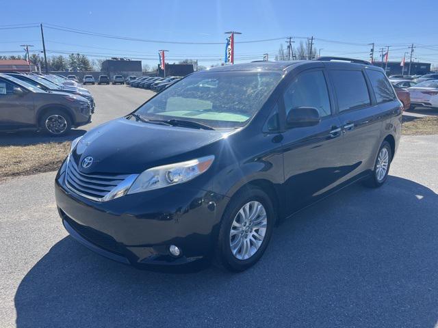 used 2017 Toyota Sienna car, priced at $16,400