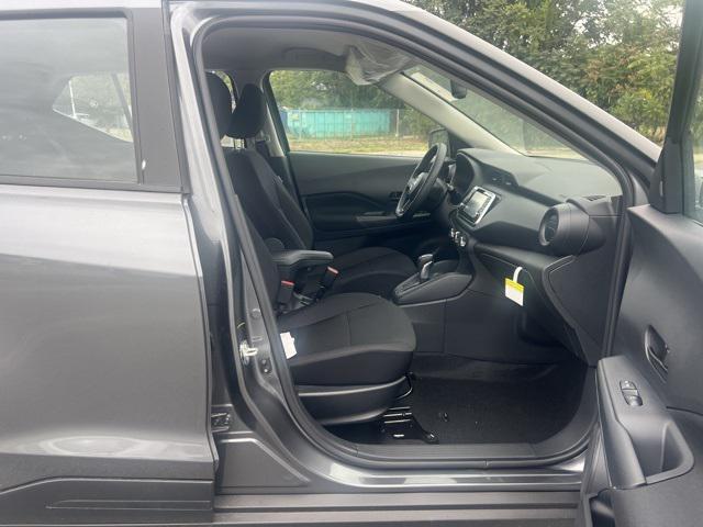 new 2025 Nissan Kicks car, priced at $21,499